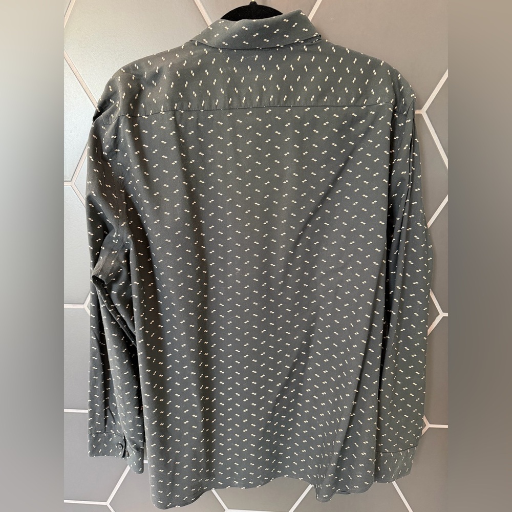 Express Shirt - Picture 2 of 4